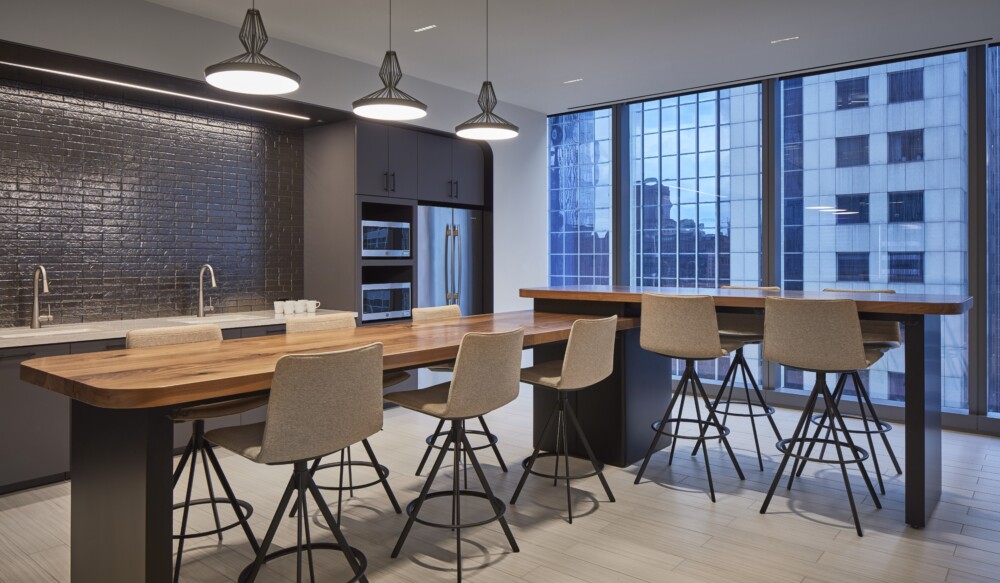 05 BACX 0813 000 BOA Chicago IL 100 N Wacker N37