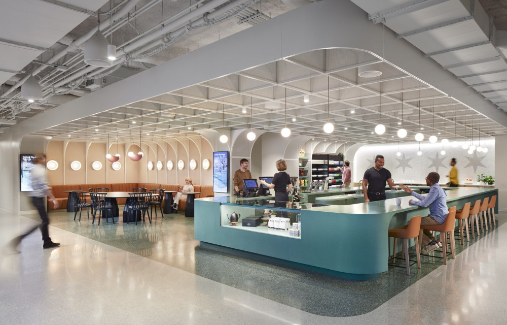 HIPCH Accenture Chicago Mc Caugherty Kendall 221211 1684 010